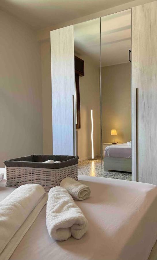 Lotus Home Eleganza E Accoglienza A Мантуя Экстерьер фото