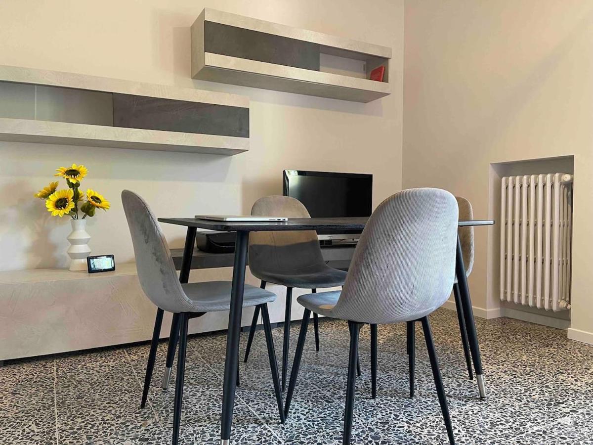 Lotus Home Eleganza E Accoglienza A Мантуя Экстерьер фото